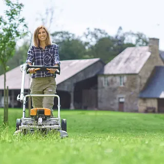 Køb din Pellenc Plæneklipper hos Nomaco